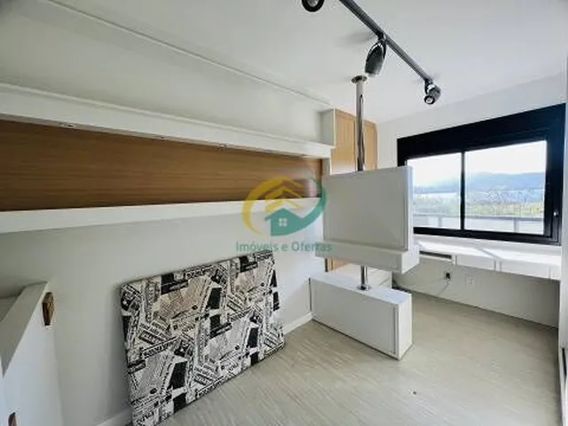 Imagem 2: Uma Vista Maravilhosa !!! Apartamento em Coqueiros - 03 Dormitórios + 02 vagas