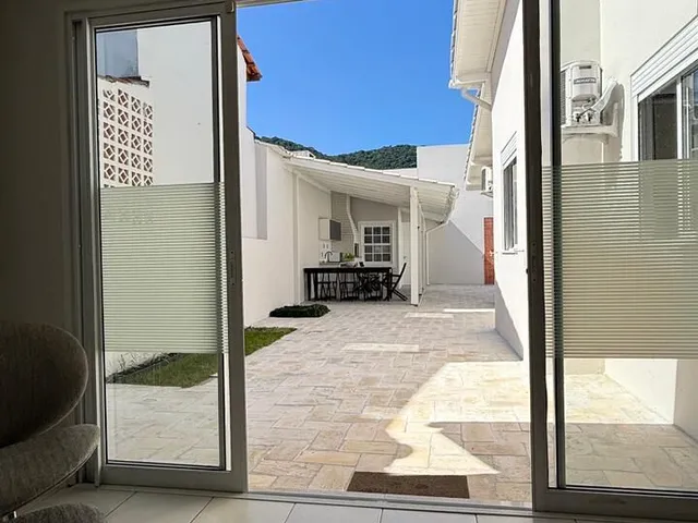 Imagem 12: Casa térrea com piscina e edícula no Itacorubi - (Parque São Jorge), 3 quartos