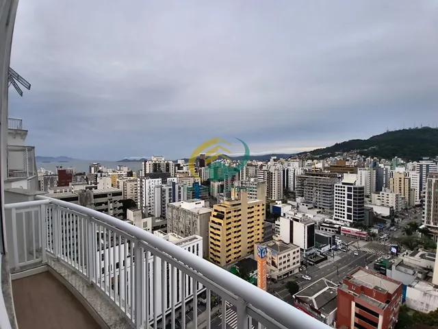 Imagem: O apartamento possui 2 Dormitórios, 1 Suíte, 2 Banheiros,