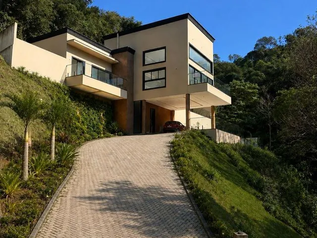 Imagem: Casa de Alto Padrão À Venda no Condomínio