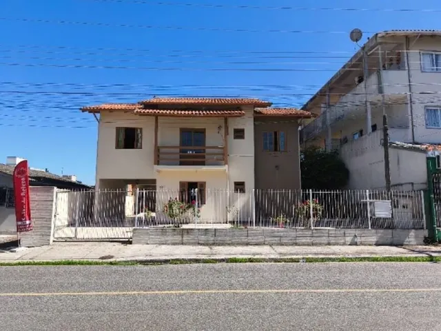 Imagem 1: Excelente Casa Duplex com Edícula em Forquilhinha, São José/SC: ACEITA FINANCIAMENTO!
