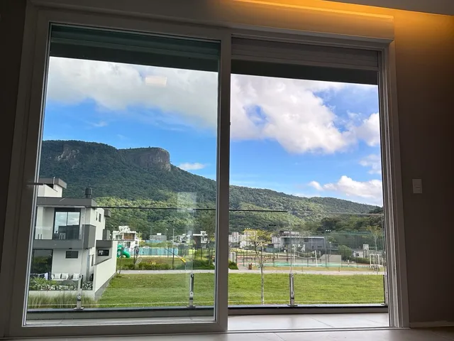Imagem 13: Casa Alto Padrão com 3 Suítes (Fundos Lago) no Condomínio Reserva da Pedra em Palhoça/Sc!