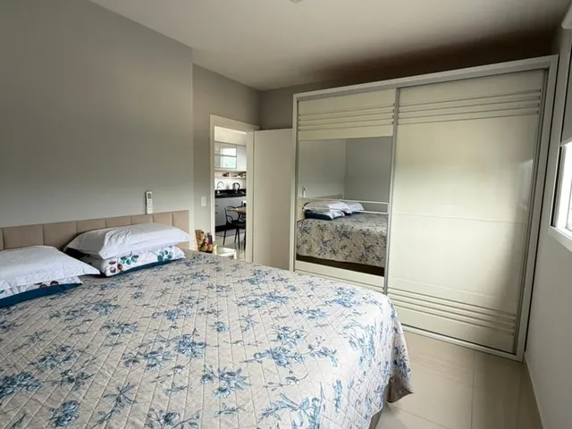 Imagem 11: Belíssimo Apartamento com Móveis Planejados e Sacada Gourmet - Aririú em Palhoça/SC