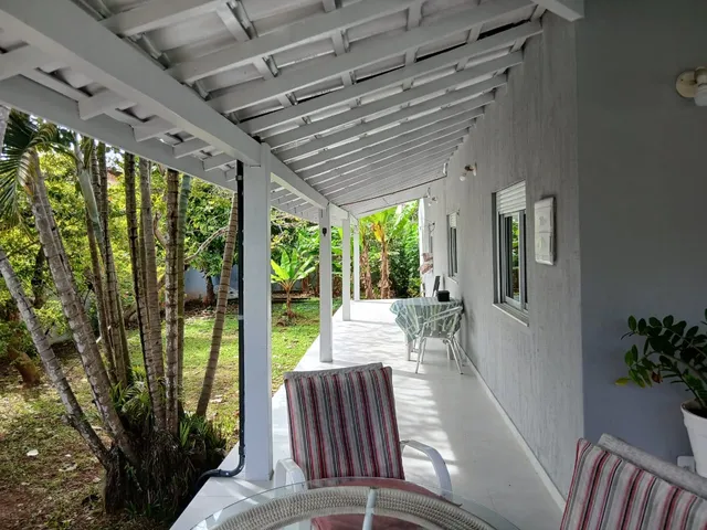 Imagem 8: Casa de Luxo em Condomínio Fechado em Lauro de Freitas-BA: 3 Quartos, 2 Suítes, 5 Vagas