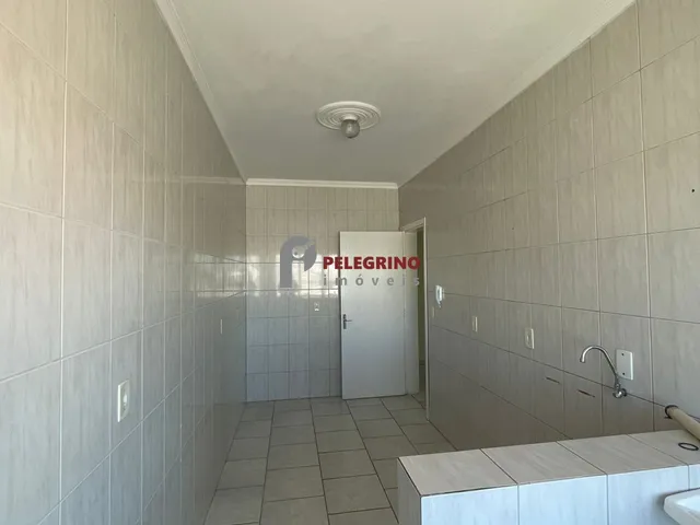 Imagem 10: Pelegrino Imóveis aluga apartamento no Centro de Tapes