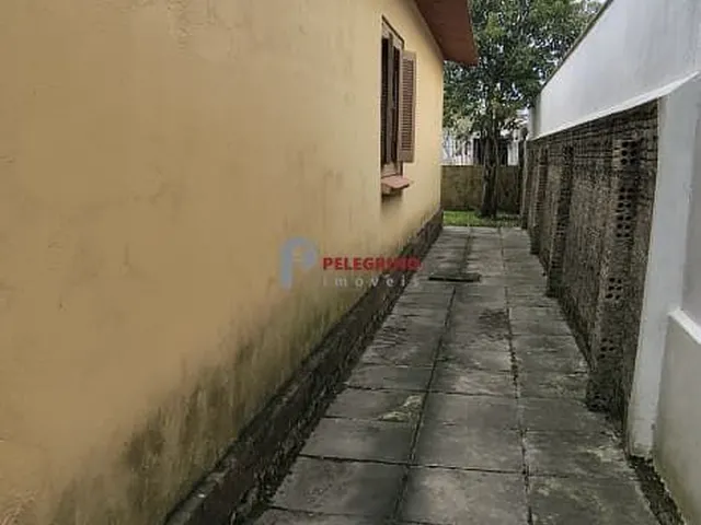 Imagem 3: Pelegrino Imóveis vende casa no centro de Tapes