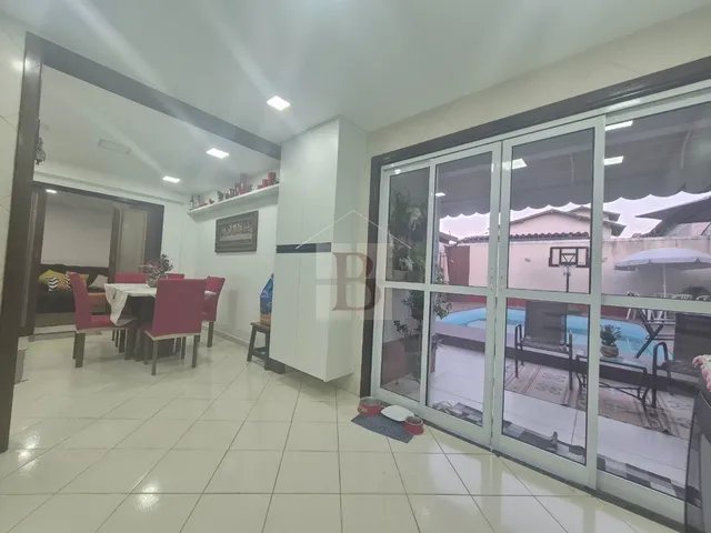 Imagem 5: Imponente casa à venda em Piratininga, Niterói-RJ: 4 quartos, 4 suítes, 3 salas, 4
