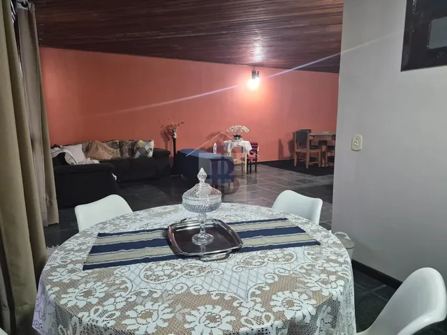 Imagem 4: Imponente casa à venda em Piratininga, Niterói-RJ: 4 quartos, 4 suítes, 3 salas, 4