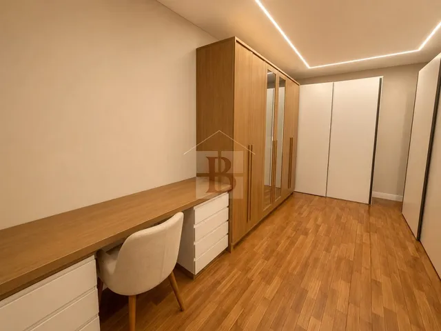 Imagem 10: Venda de Apartamento de Luxo em Icaraí, Niterói-RJ: 4 Quartos, 1 Suíte, 1 Vaga de