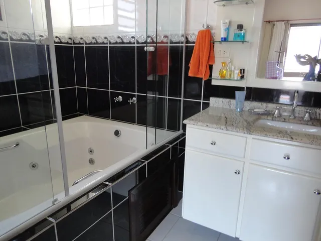 Imagem 6: Casa com 2 suítes, 2 dormitórios e 2 vagas de garagem no América