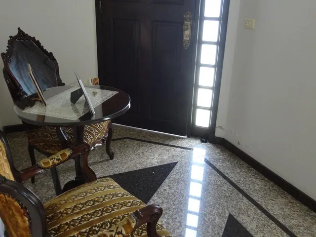 Imagem 12: Casa com 2 suítes, 2 dormitórios e 2 vagas de garagem no América