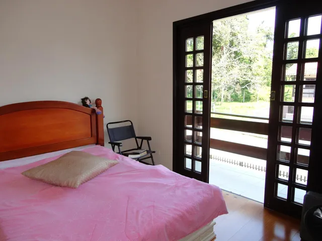 Imagem 8: Casa com 2 suítes, 2 dormitórios e 2 vagas de garagem no América
