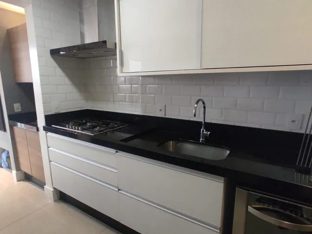 Imagem 2: Apartamento à venda em Joinville-SC - Centro, 3 suítes, 2 salas, 5 banheiros, 3 vagas