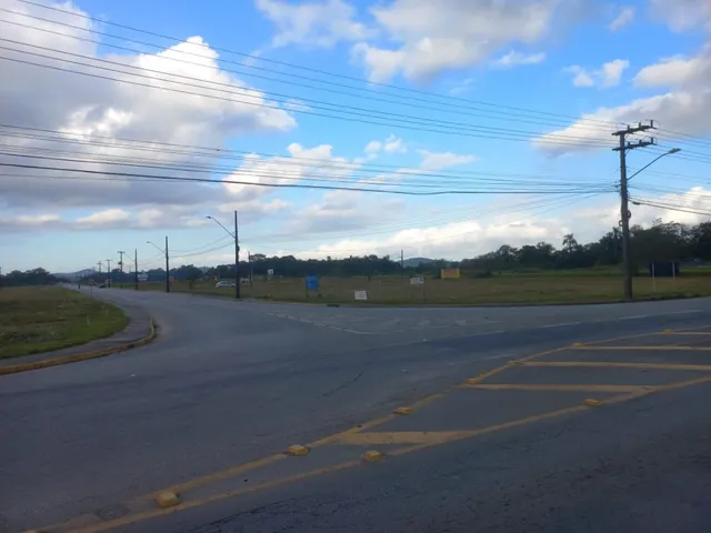 Imagem: Notável Lote Comercial no Coração do
