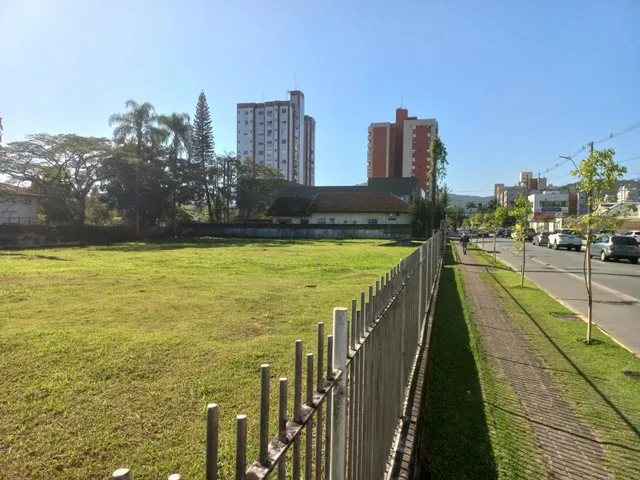 Imagem 9: Terreno Raro no Centro de Joinville - Oportunidade Única para Investidores