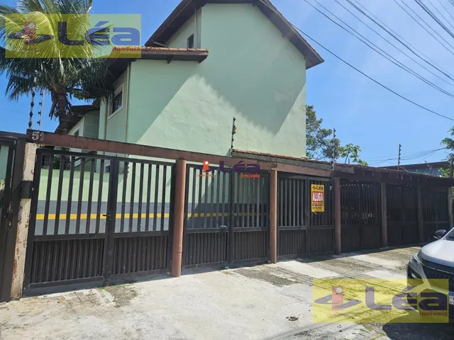 Imagem: A casa possui 1 Dormitório, 1 Banheiro, 1 Vaga na garagem,