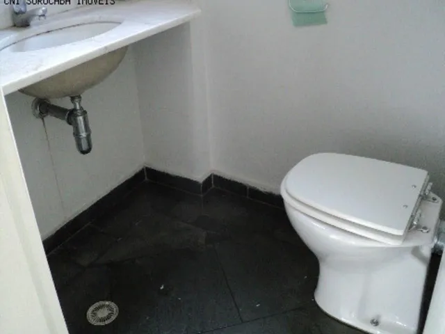 Imagem 2: 0 Sala comercial com 4 banheiros
