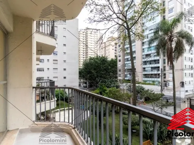 Imagem: Apartamento à venda em Moema com 230m²