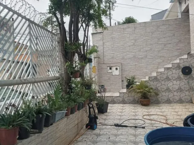 Imagem 12: LINDA CASA D ESQUINA COM 180m², INDIVIDUAL, TERRENO DE 235M², CIDADE INDUSTRIAL CTBA