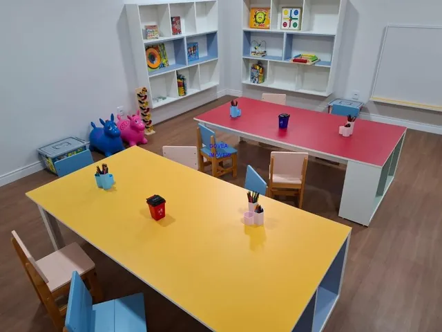 Imagem 3: APARTAMENTO 96M², 2 QUARTOS 1 SUITE, 1 VAGA, PISCINA, SACADA C CHURRASQUEIRA, CENTRO DE