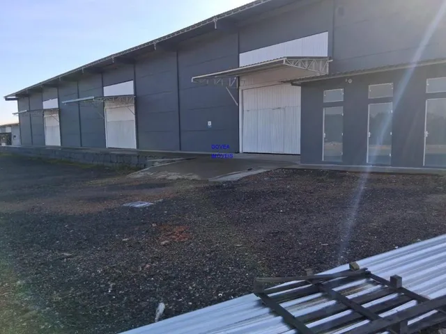 Imagem: BARRACÃO P LOCAÇÃO 1.314M² COM 3 DOCAS