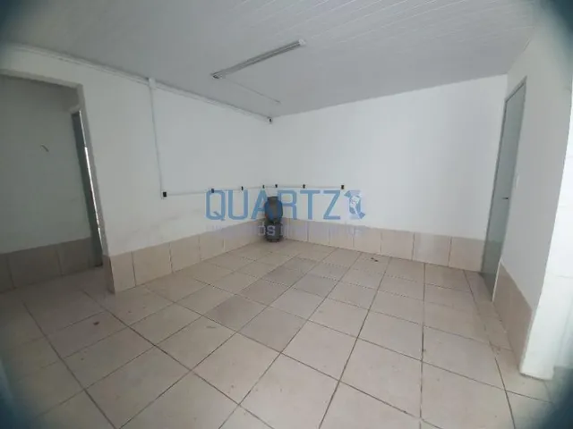 Imagem 4: Casa Comercial no Bom Fim com 70M2 3 Salas e Pátio Ideal para Qualquer Atividade Comercial