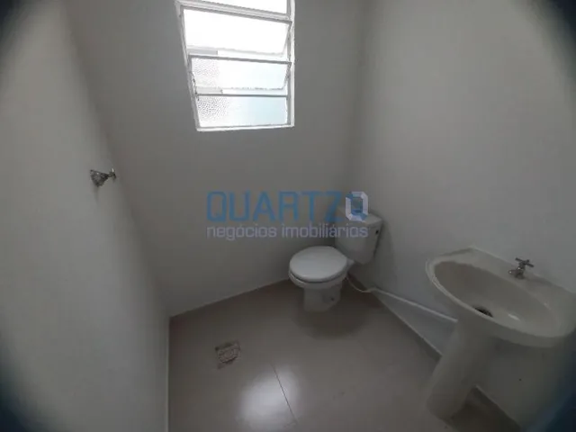 Imagem 9: Casa Comercial no Bom Fim com 70M2 3 Salas e Pátio Ideal para Qualquer Atividade Comercial