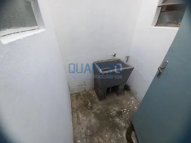 Imagem 2: Casa Comercial no Bom Fim com 70M2 3 Salas e Pátio Ideal para Qualquer Atividade Comercial