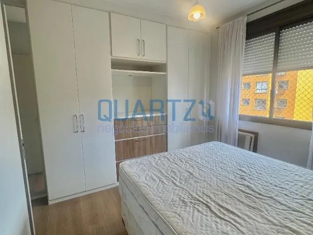 Imagem 2: Apartamento com 2 Dormitórios e Terraço no Centro Histórico de Porto Alegre, 2 Vagas