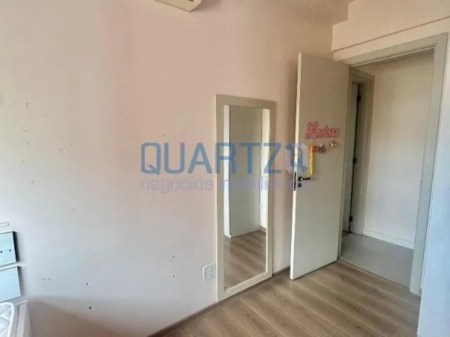 Imagem 15: Apartamento com 2 Dormitórios e Terraço no Centro Histórico de Porto Alegre, 2 Vagas