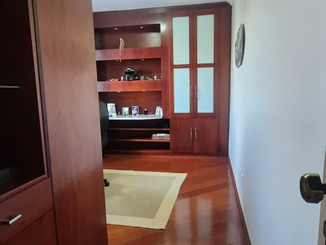 Imagem 7: Apartamento Estilo Clássico no Centro da Cidade