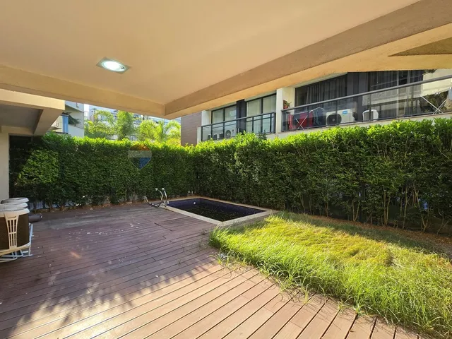 Imagem 2: Garden 2 quartos com piscina