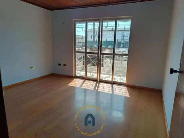 Imagem 7: Sobrado para alugar em São José dos Pinhais, Colônia Murici, com 3 quartos, 750m²