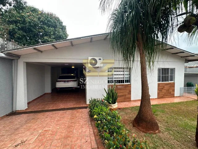 Imagem: CASA À VENDA COM 04 DORMITÓRIOS SENDO