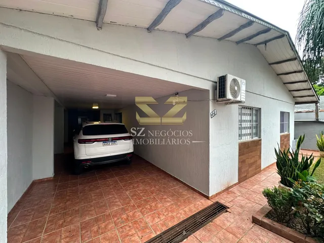 Imagem 2: CASA À VENDA COM 04 DORMITÓRIOS SENDO 01 SUÍTE - PARQUE OURO VERDE, FOZ