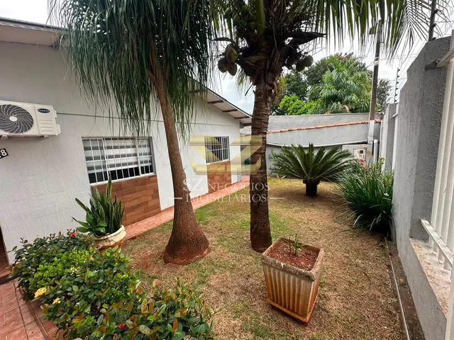 Imagem 4: CASA À VENDA COM 04 DORMITÓRIOS SENDO 01 SUÍTE - PARQUE OURO VERDE, FOZ