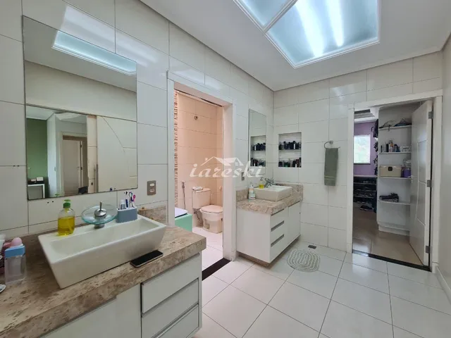Imagem 9: Sobrado a venda com 4 Quartos sendo 1 Suíte Master, Campos do Iguaçu em Foz do Iguaçu
