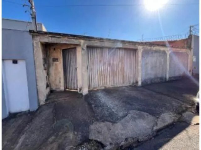 Imagem 1: CASA RESIDENCIAL em UBERLÂNDIA - MG, MARIA REZENDE