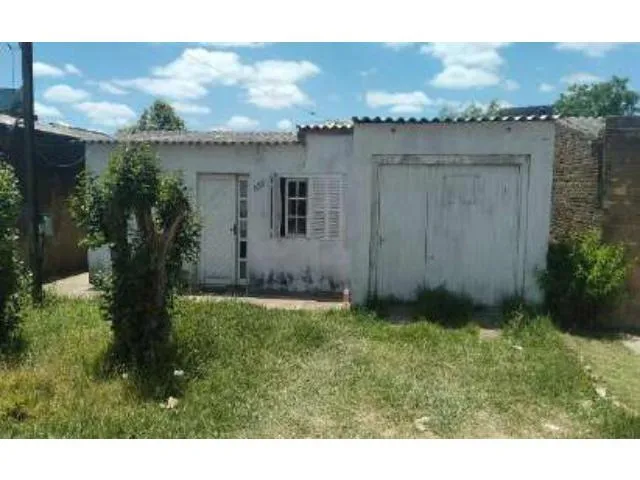 Imagem: A casa possui 1 Dormitório, 1 Banheiro, 39m² de Área,