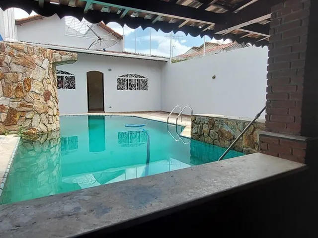 Imagem: Casa 540 M² Área Útil - 3 Suítes com