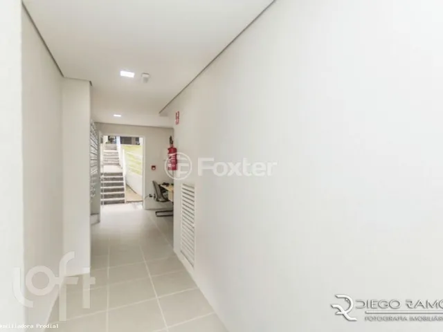 Imagem 5: Apartamento para Venda em Porto Alegre, Santo Antônio, 1 dormitório, 1 banheiro, 1 vaga