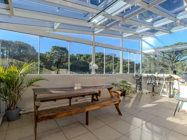 Imagem: Duplex Reformado com Terraço e Vista para
