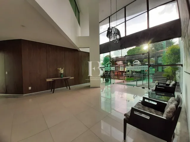 Imagem 11: Seu Novo Lar em Casa Amarela: 3 Quartos com Varanda a Passos do Sítio da Trindade