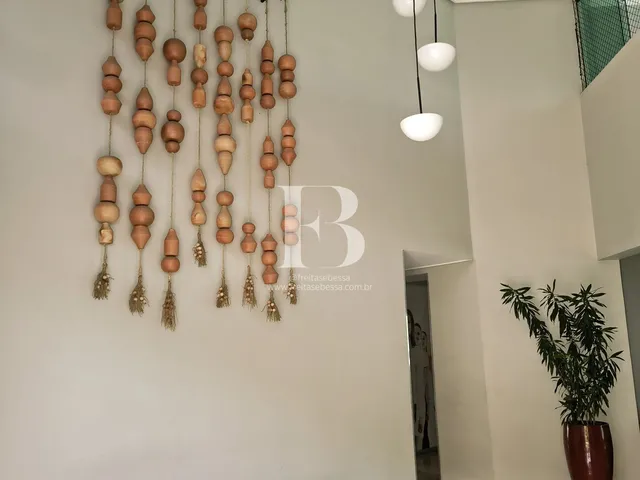 Imagem 13: Seu Novo Lar em Casa Amarela: 3 Quartos com Varanda a Passos do Sítio da Trindade