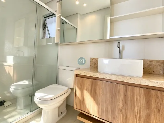 Imagem 9: Apartamento mobiliado com 02 quartos, 01 agaragem, e ampla sacada com churrasqueira no