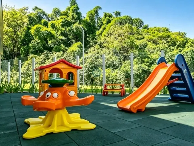 Imagem 15: Apartamento mobiliado com 02 quartos, 01 agaragem, e ampla sacada com churrasqueira no