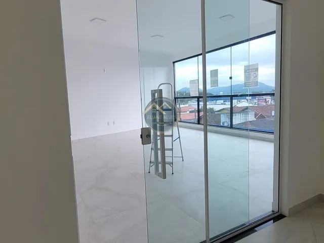 Imagem 3: Sala Comercial em Piso Superior no Centro de Tijucas