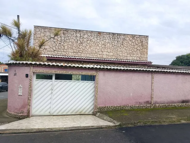 Imagem 1: Casa à venda em Rio de Janeiro, Santa Cruz, com 3 quartos, 180m²