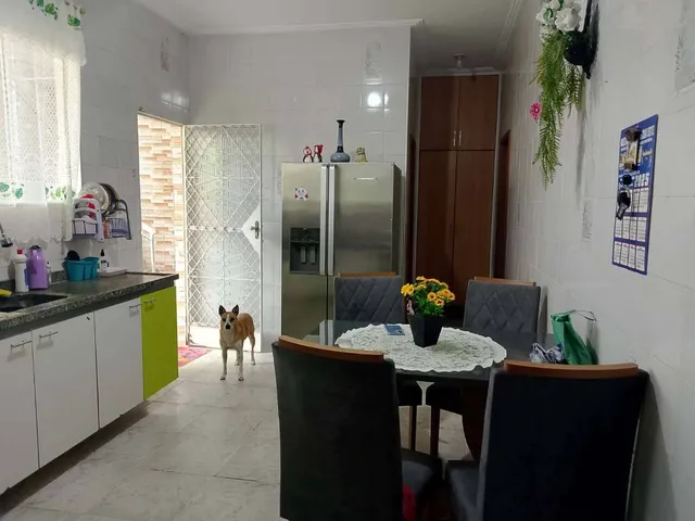 Imagem 10: Casa à venda em Rio de Janeiro, Santa Cruz, com 3 quartos, 180m²