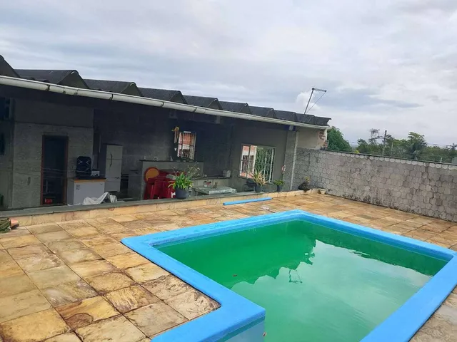 Imagem 15: Casa à venda em Rio de Janeiro, Santa Cruz, com 3 quartos, 180m²
